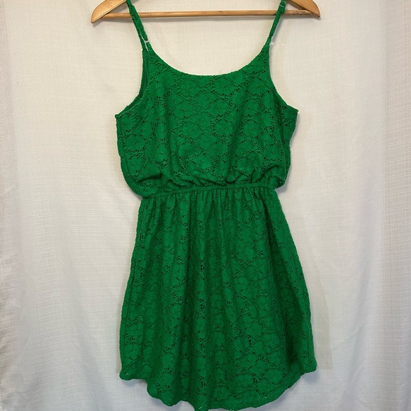 Xhilaration Emerald Green Floral Lace Elastic Waist Dress Size Small - Picture 3 of 15